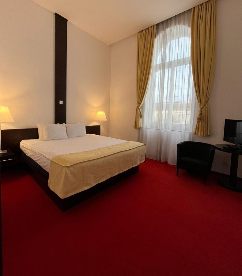 Hotel Concordia Тиргу-Муреш Екстер'єр фото